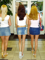 Truly amazing all girl pussy dripping foursome